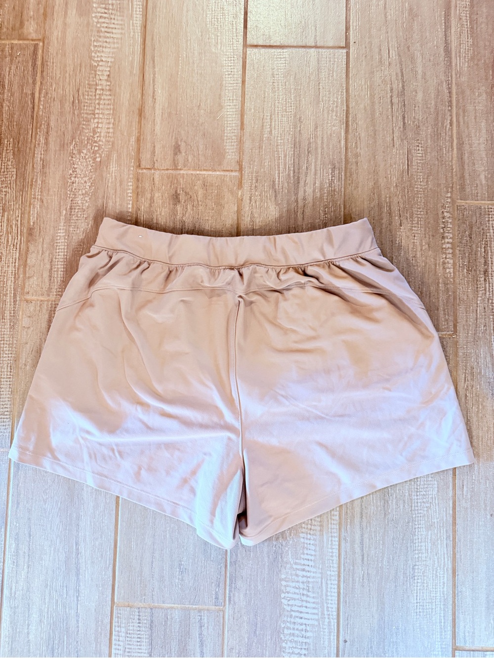Old Navy Active Powersoft Shorts With Light Brown Color - Picture 3 of 3